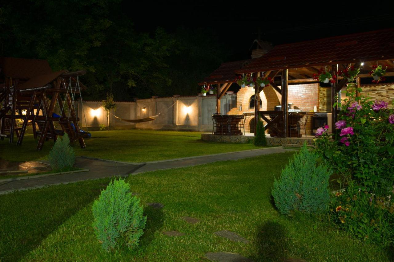La Mateo Hotel Călimăneşti Bagian luar foto