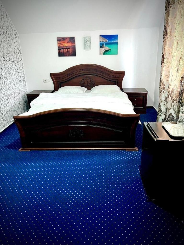 La Mateo Hotel Călimăneşti Bagian luar foto