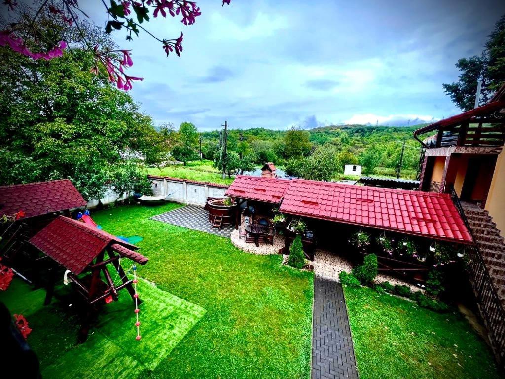 La Mateo Hotel Călimăneşti Bagian luar foto